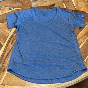 Woman’s M Patagonia Capilene Cool Trail Heathered Blue Tee